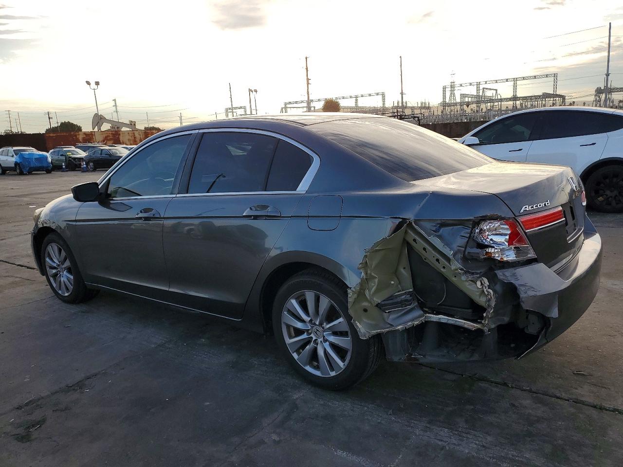 2011 HONDA ACCORD EX photo 2
