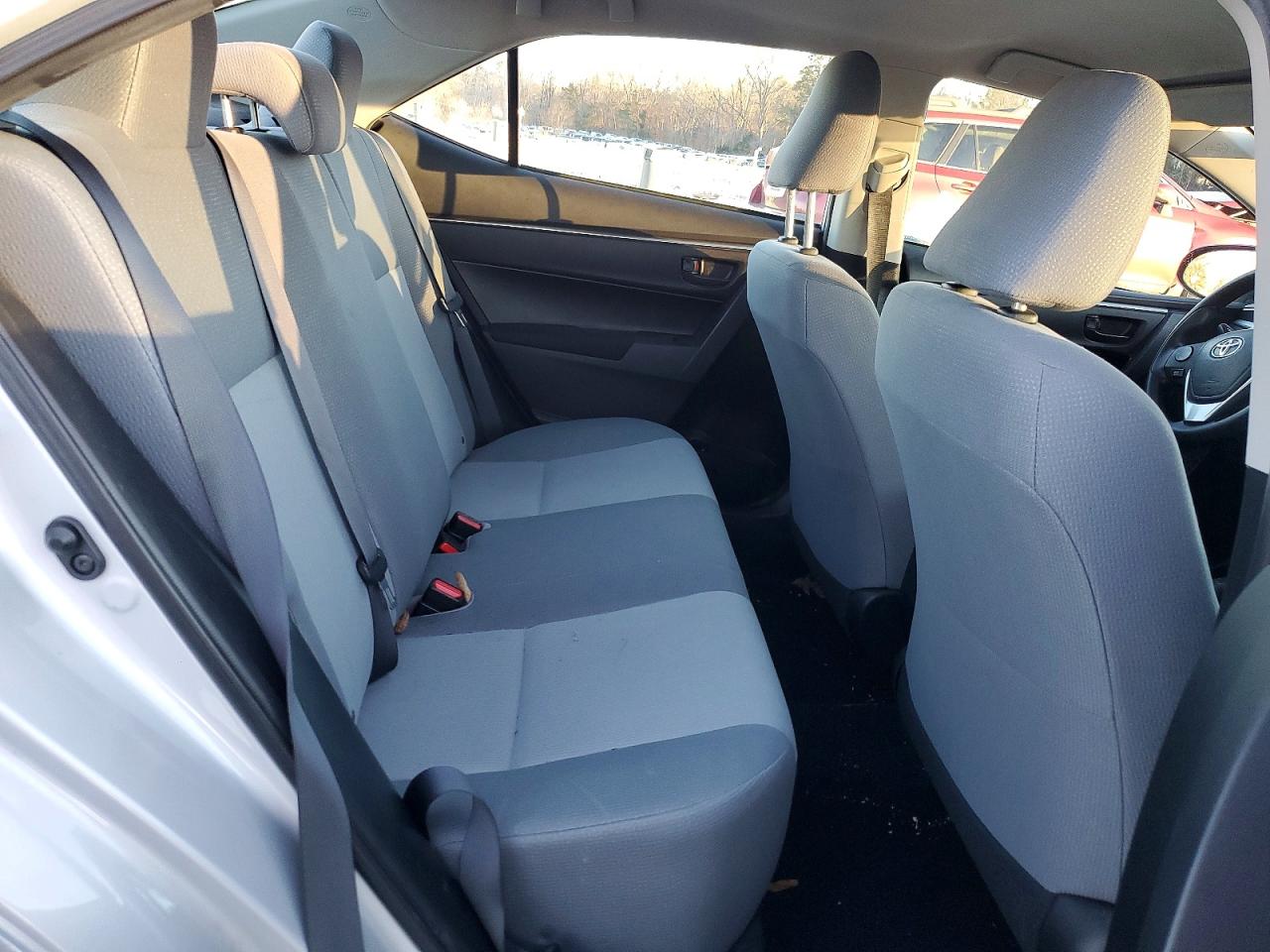 2014 TOYOTA COROLLA L photo 10