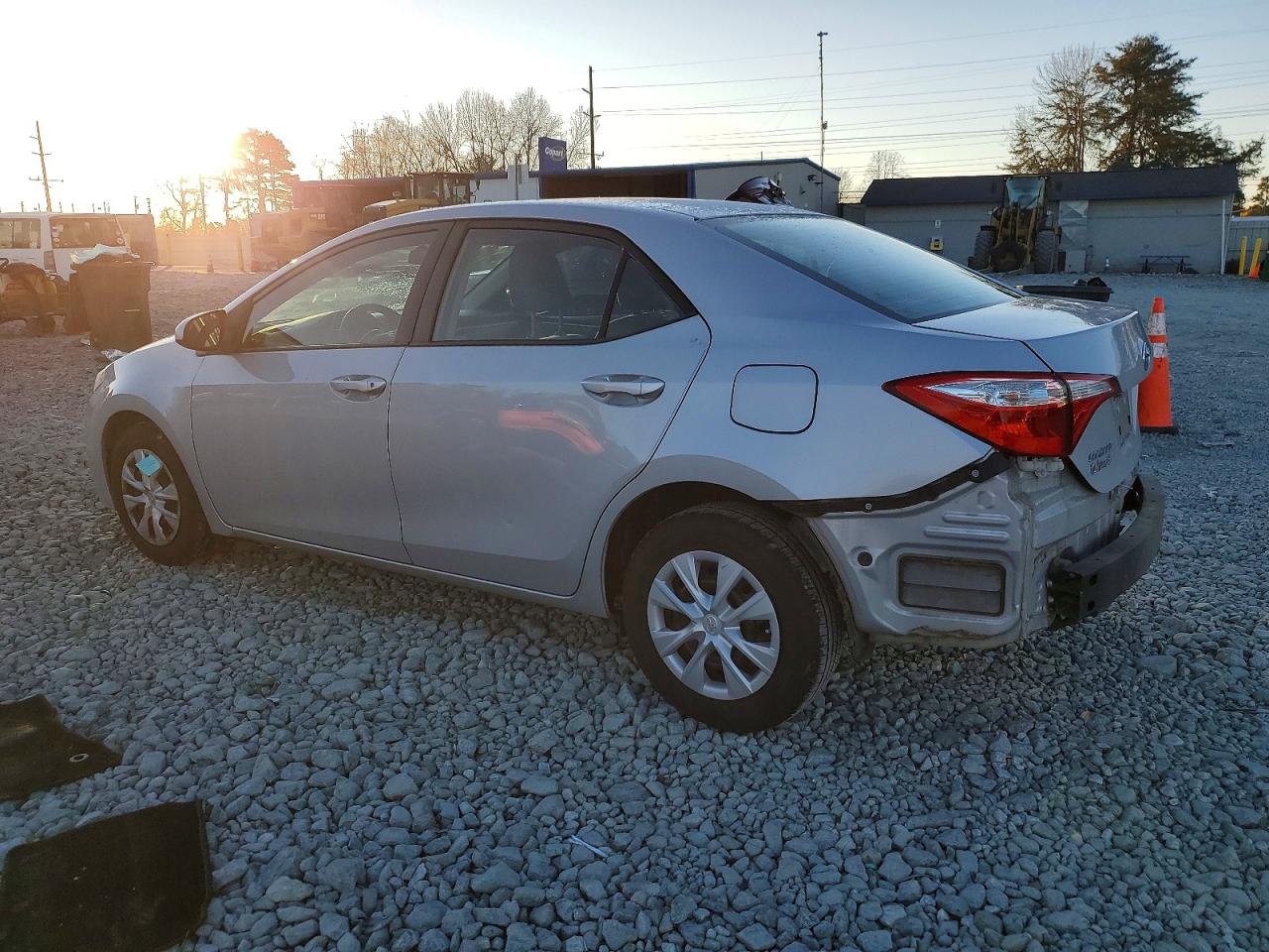 2014 TOYOTA COROLLA L photo 2