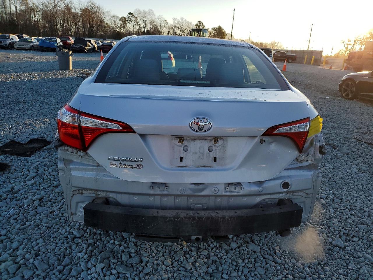 2014 TOYOTA COROLLA L photo 6