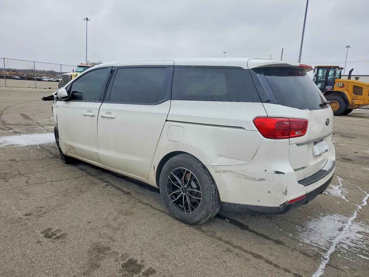 2019 KIA SEDONA LX photo 2
