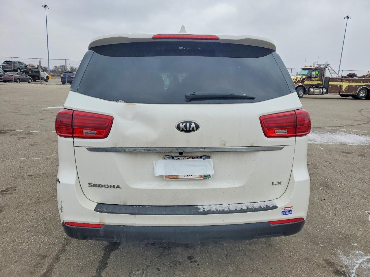 2019 KIA SEDONA LX photo 6