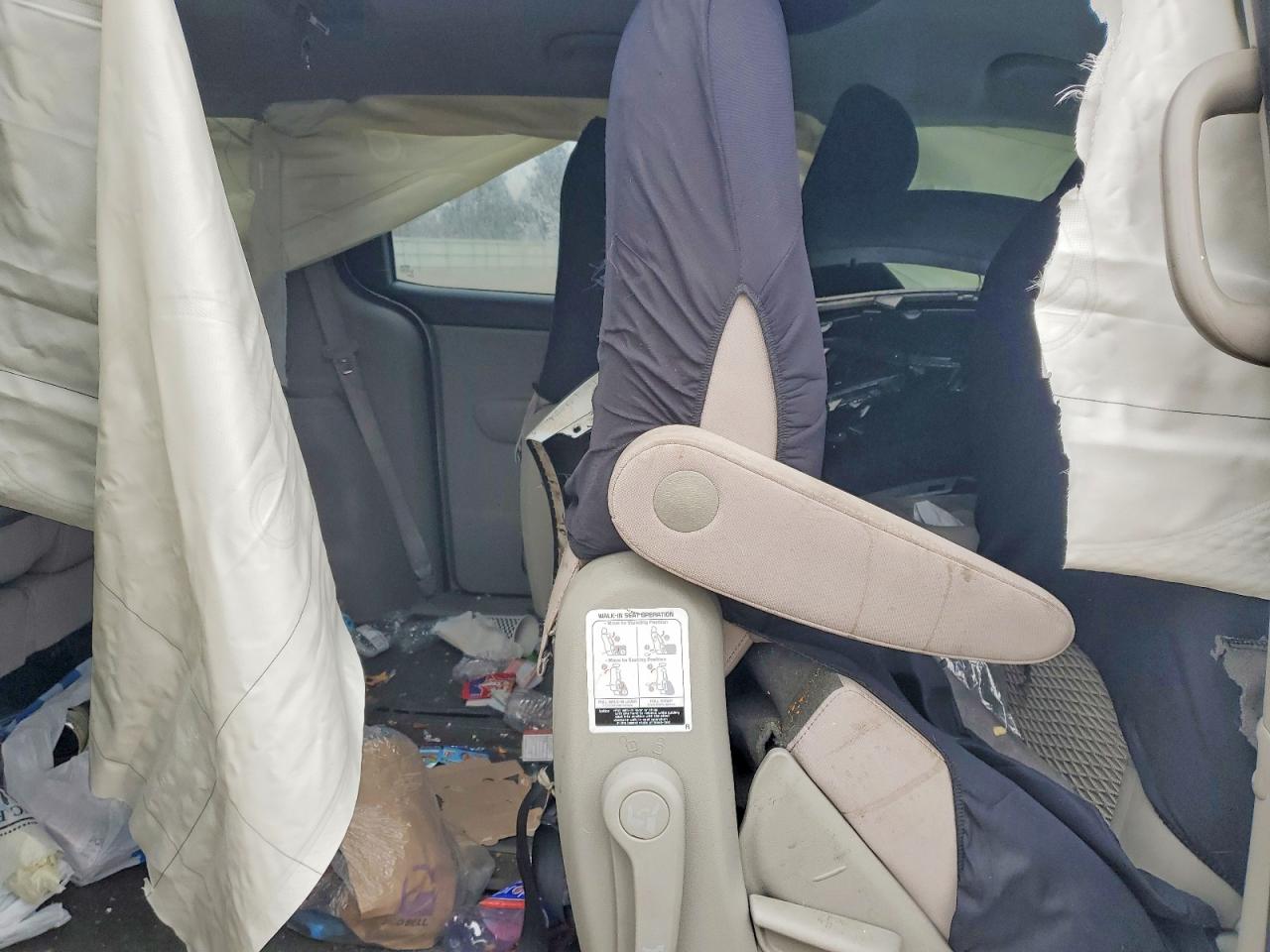 2019 KIA SEDONA LX photo 10