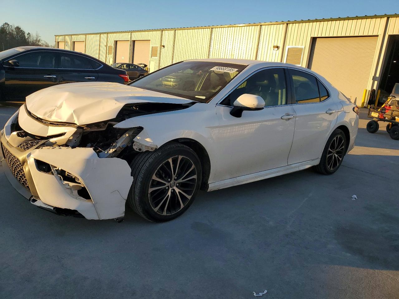 2018 TOYOTA CAMRY