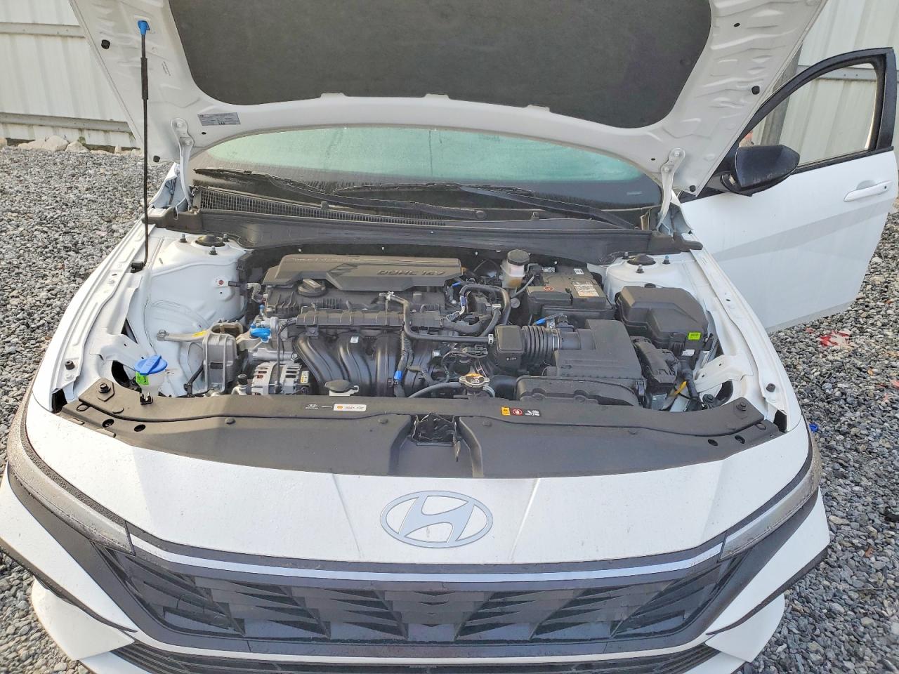 2025 HYUNDAI ELANTRA SEL SPORT photo 11