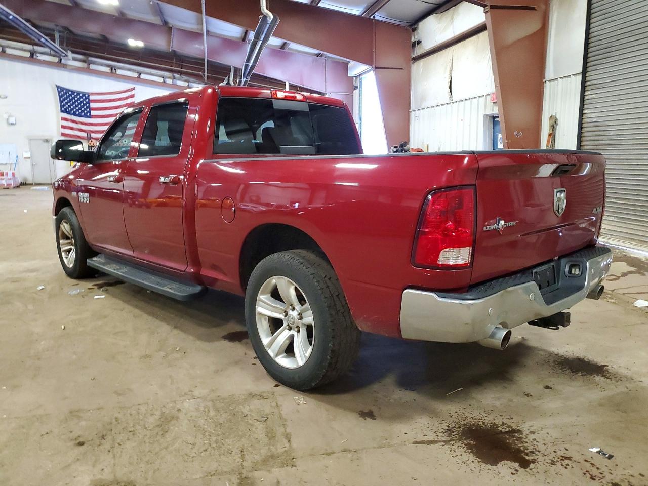 2014 RAM 1500 SLT photo 2