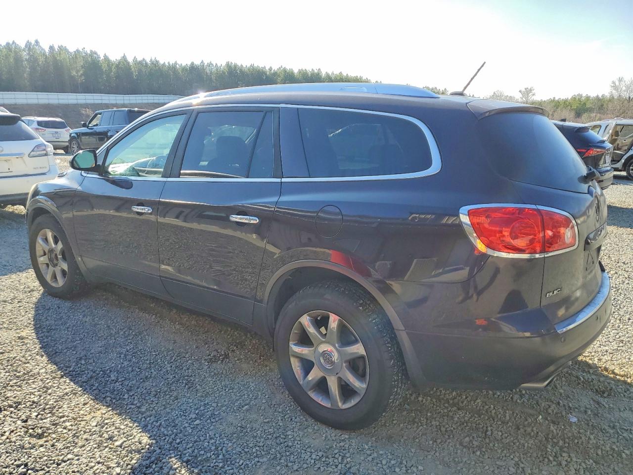 2008 BUICK ENCLAVE CXL photo 2