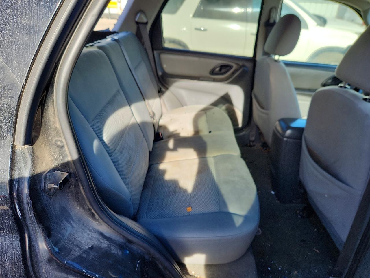 2006 FORD ESCAPE XLT photo 10