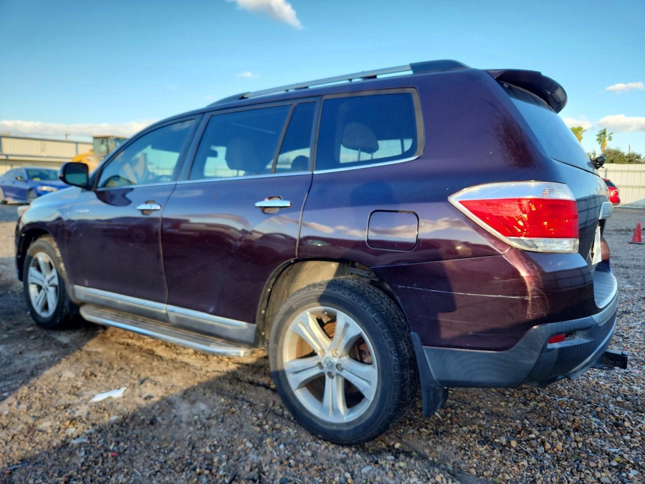 2013 TOYOTA HIGHLANDER LIMITED photo 3