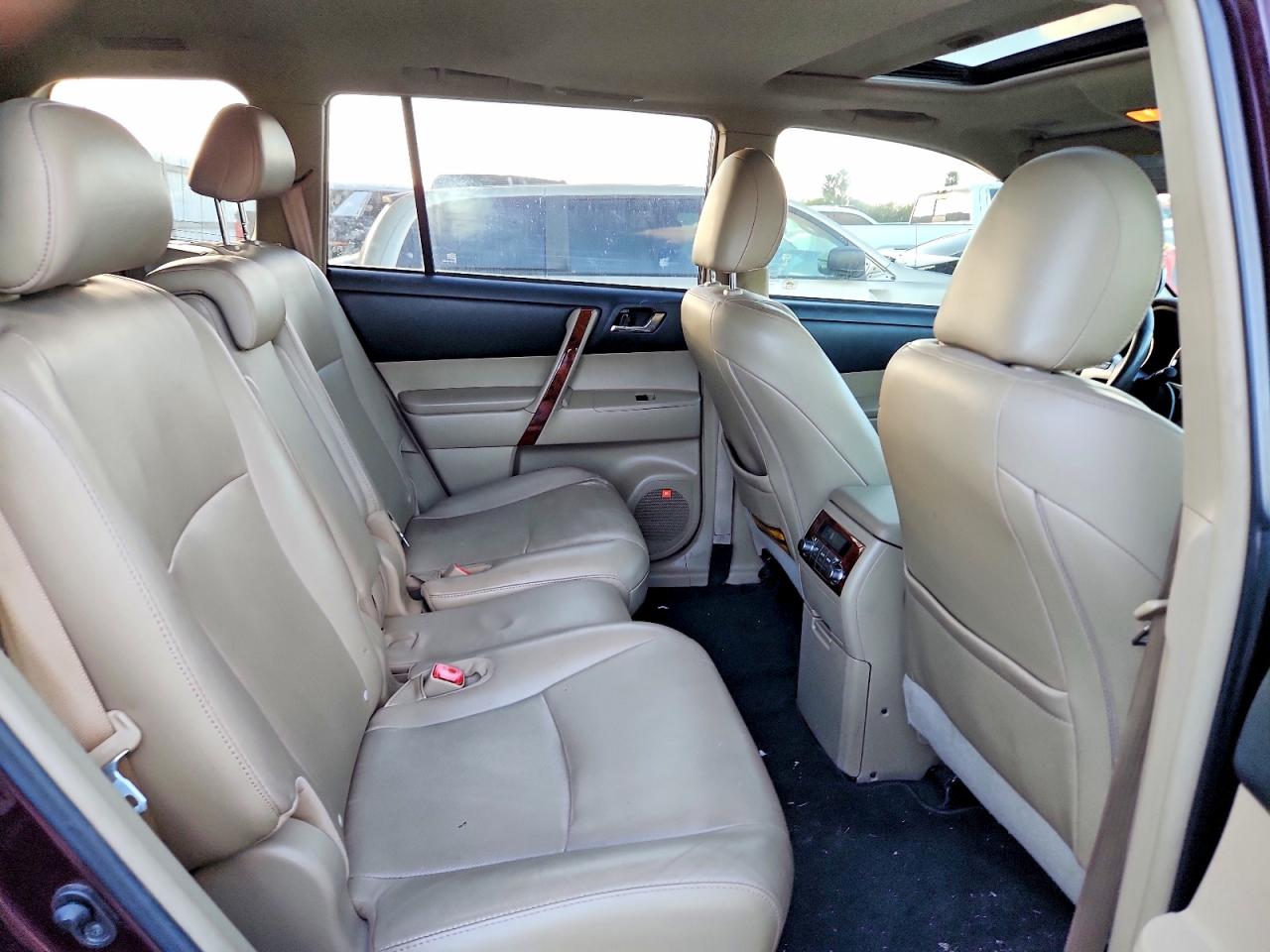 2013 TOYOTA HIGHLANDER LIMITED photo 19
