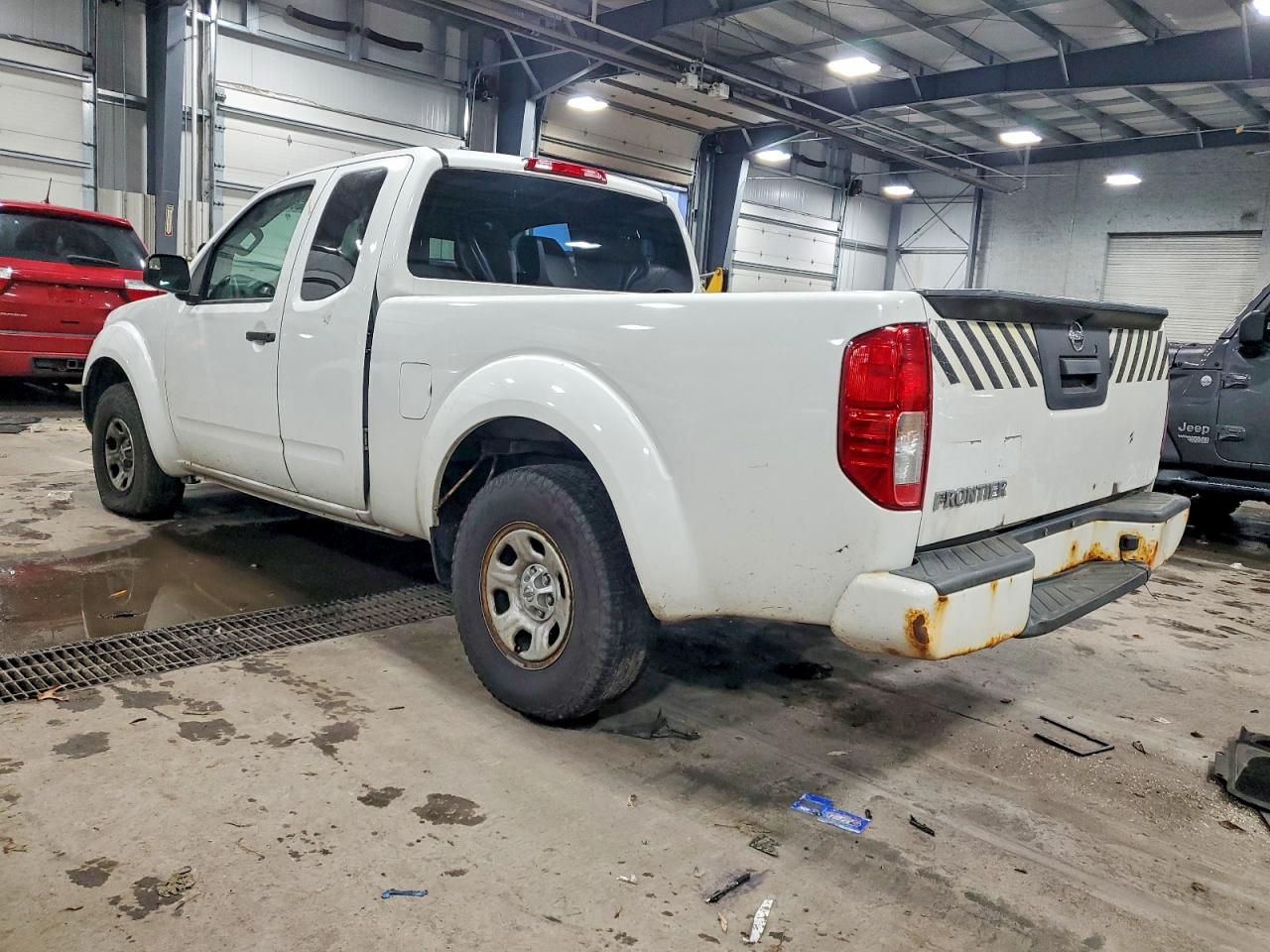 2017 NISSAN FRONTIER S photo 2