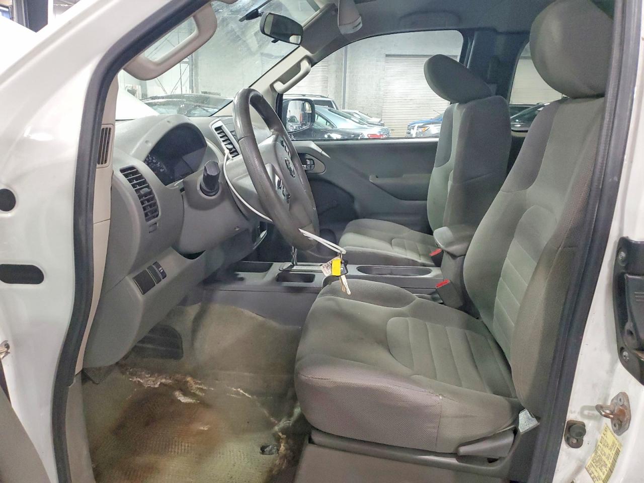 2017 NISSAN FRONTIER S photo 7