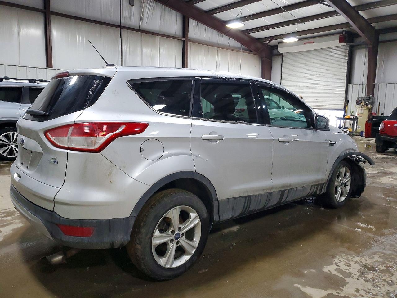 2015 FORD ESCAPE SE photo 3