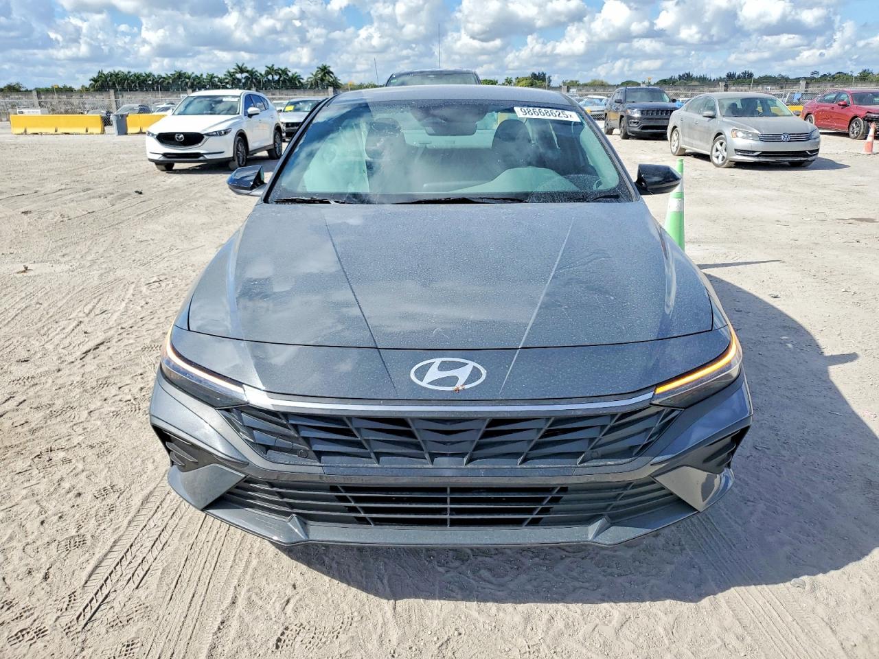 2025 HYUNDAI ELANTRA SEL SPORT photo 5