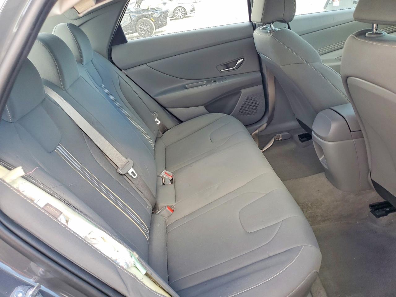 2025 HYUNDAI ELANTRA SEL SPORT photo 10