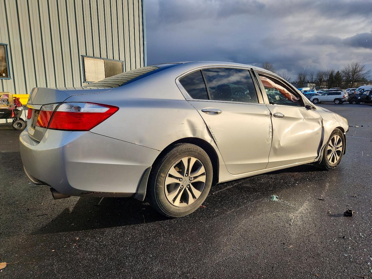2013 HONDA ACCORD LX photo 3