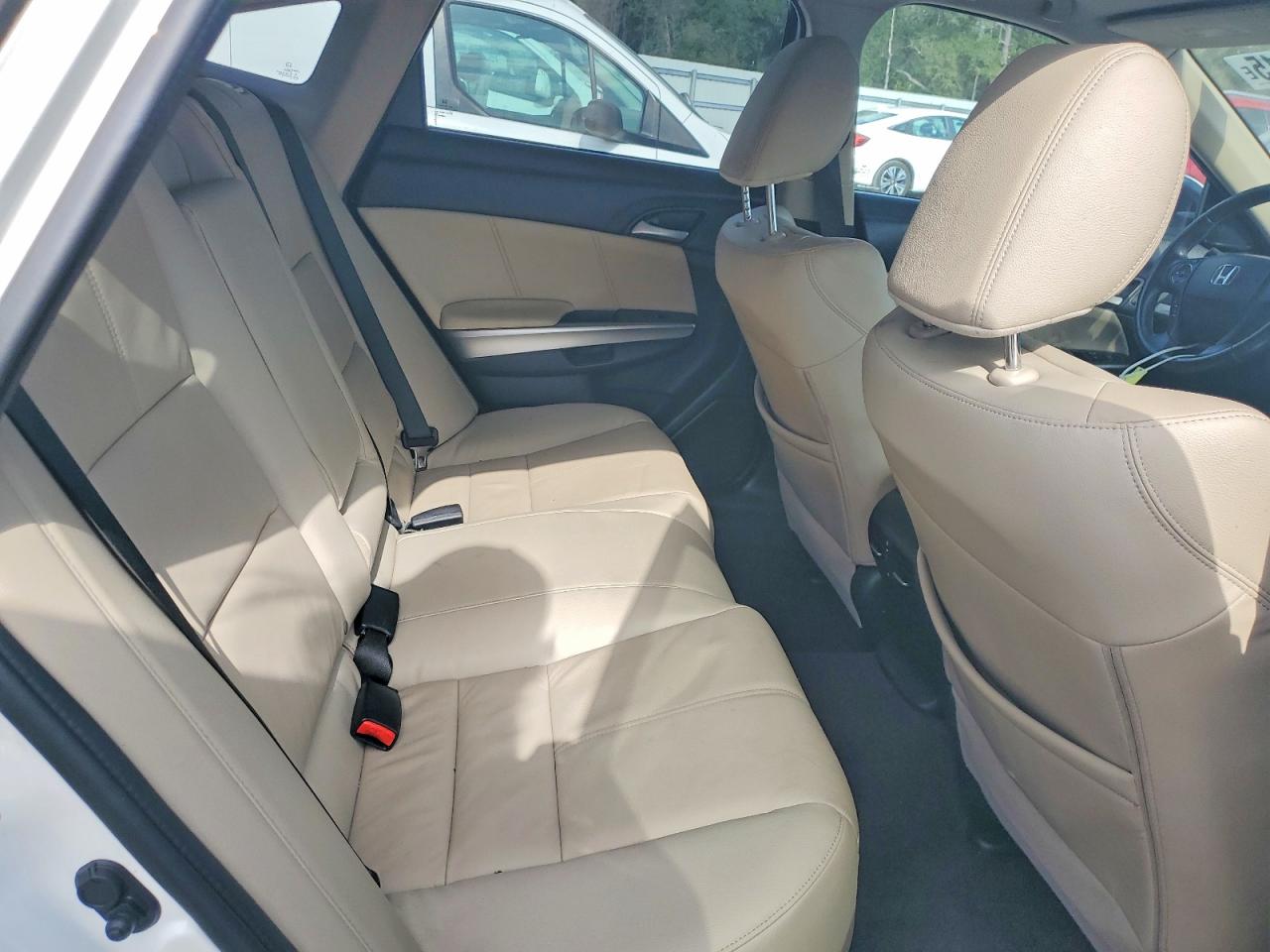 2015 HONDA CROSSTOUR EXL photo 11