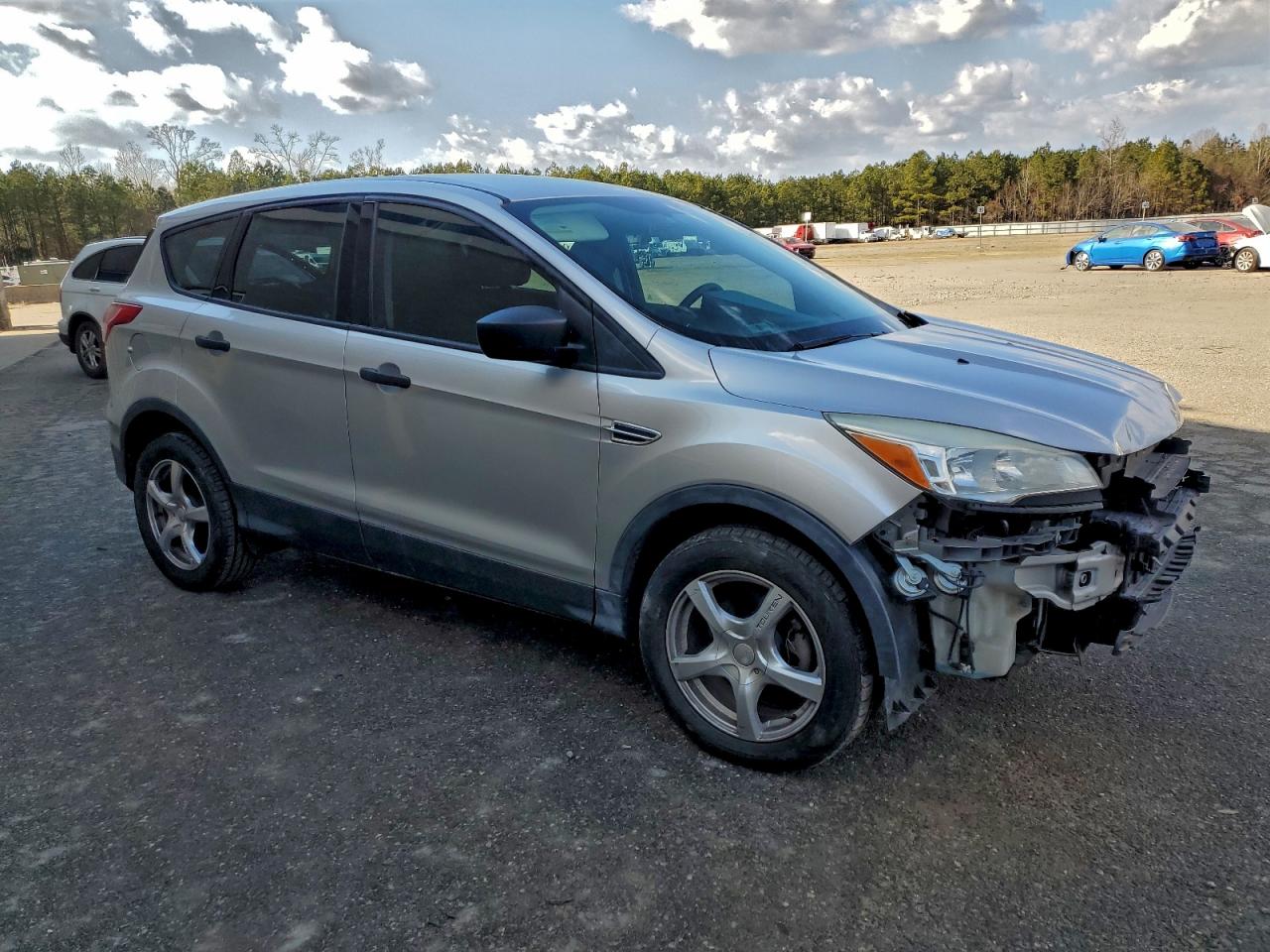 2013 FORD ESCAPE S photo 4