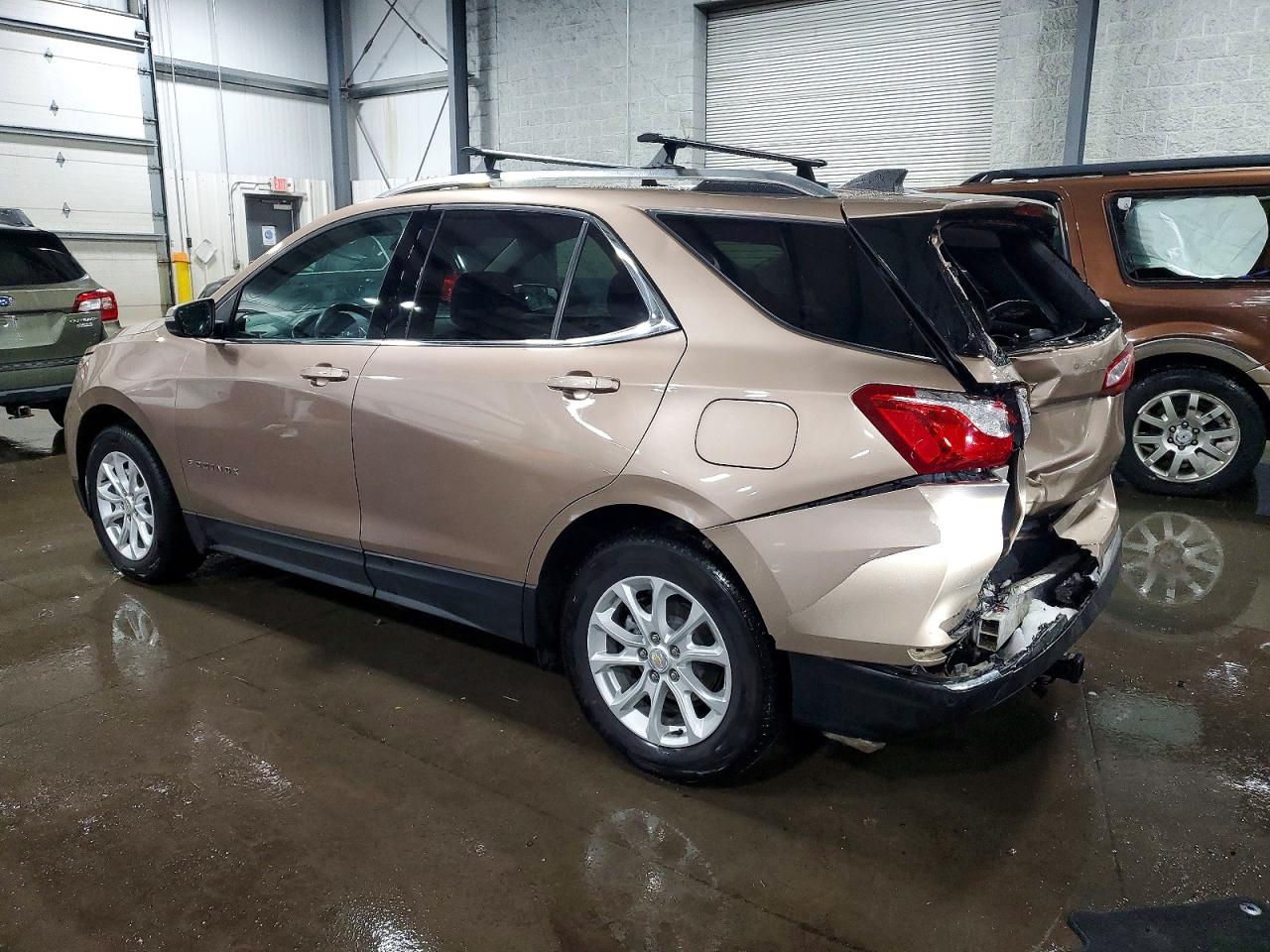 2018 CHEVROLET EQUINOX LT photo 2