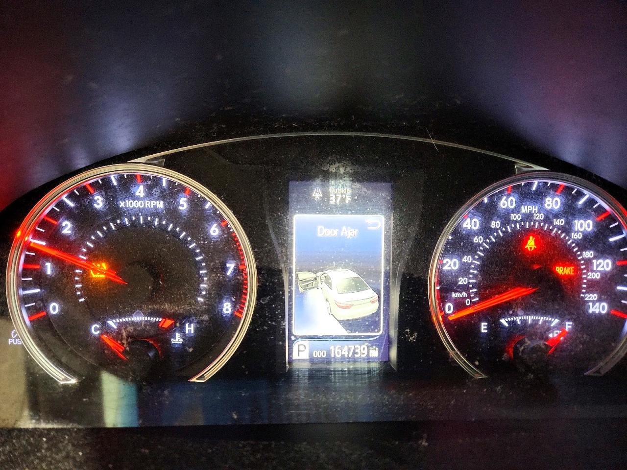 2015 TOYOTA CAMRY LE photo 9