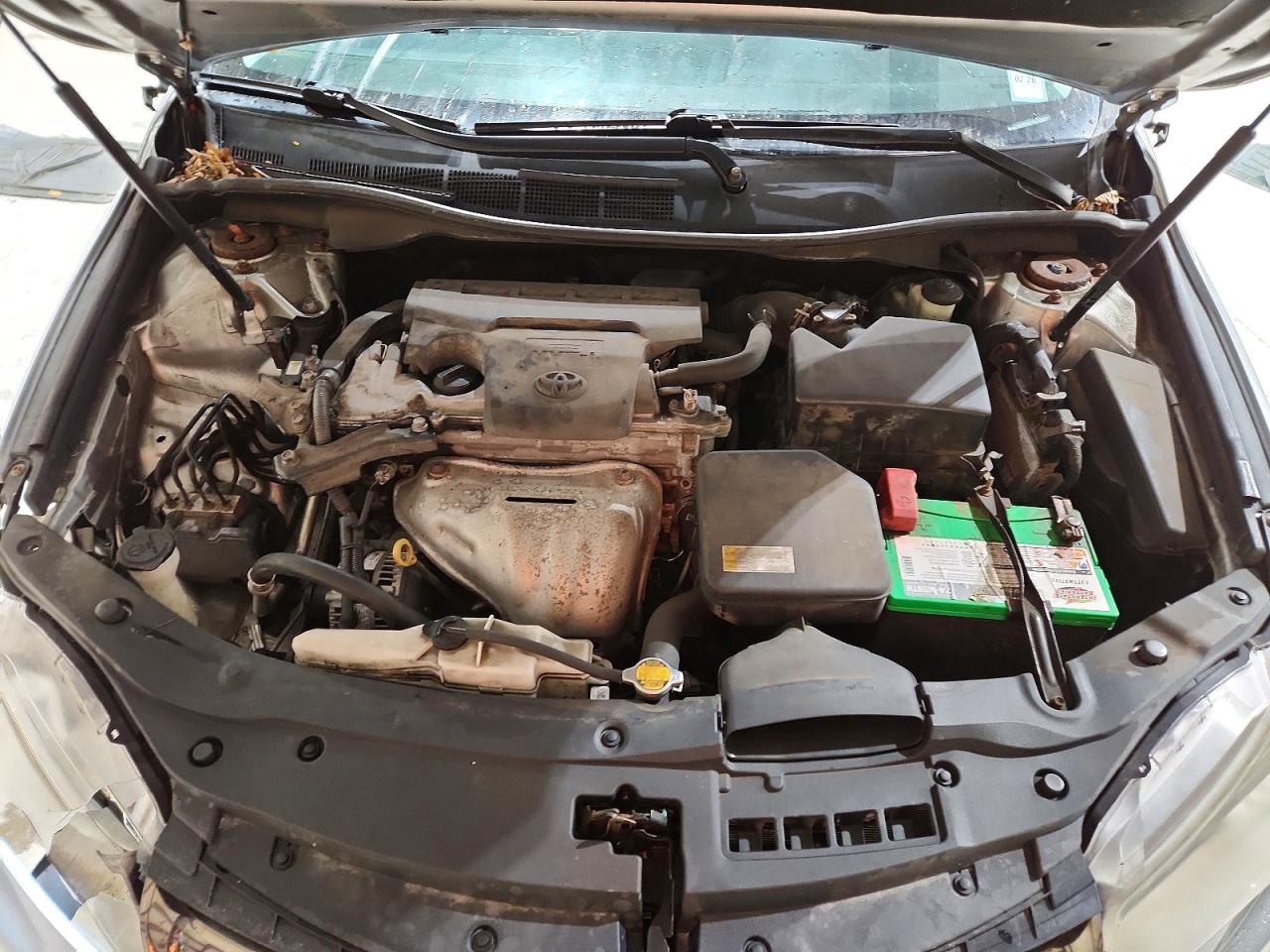 2015 TOYOTA CAMRY LE photo 11