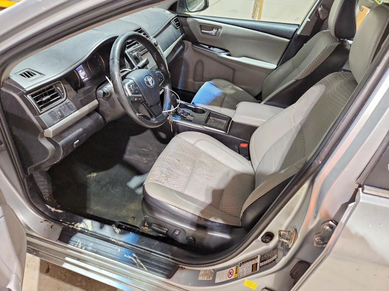 2015 TOYOTA CAMRY LE photo 7