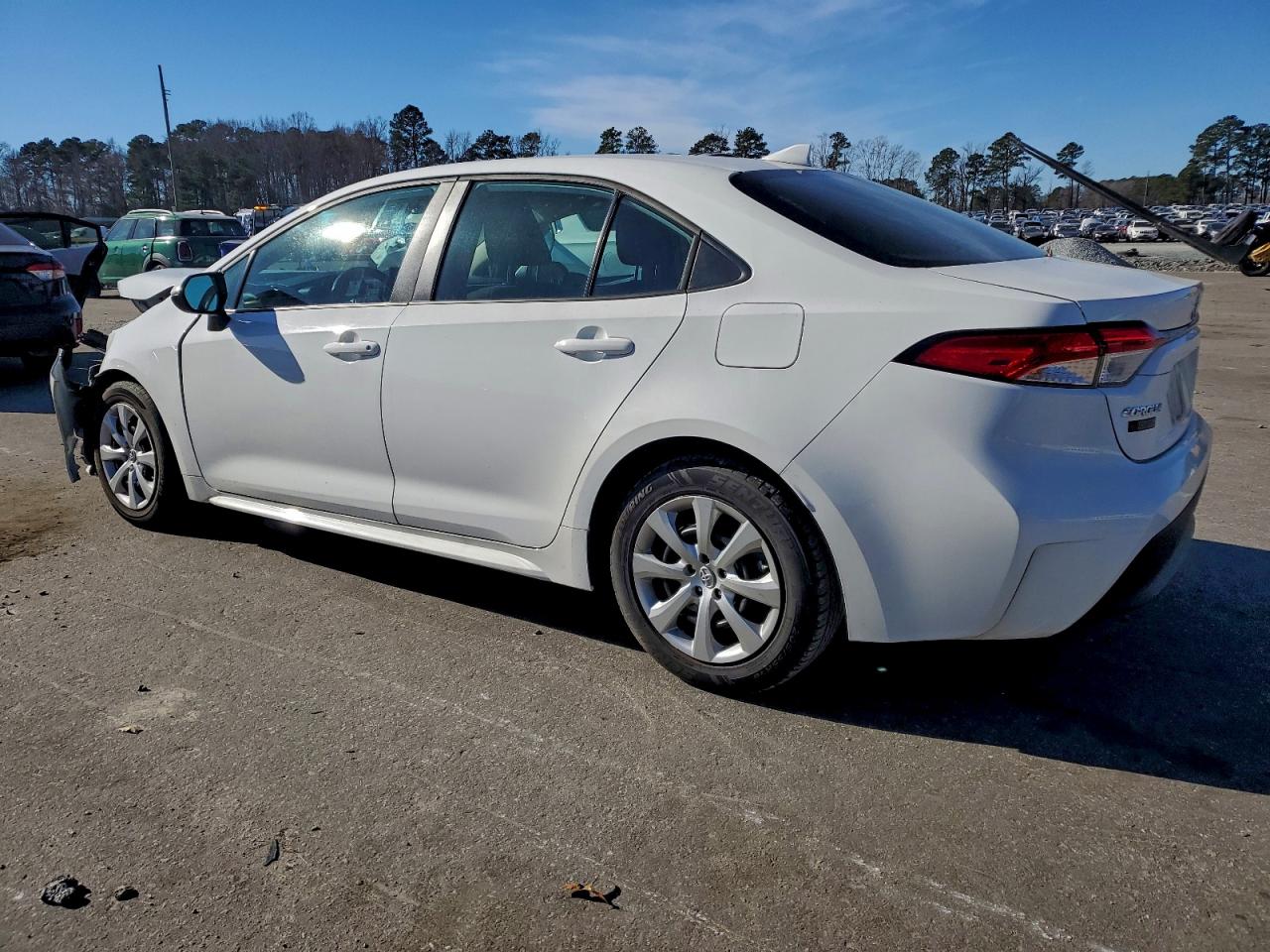 2024 TOYOTA COROLLA LE photo 2