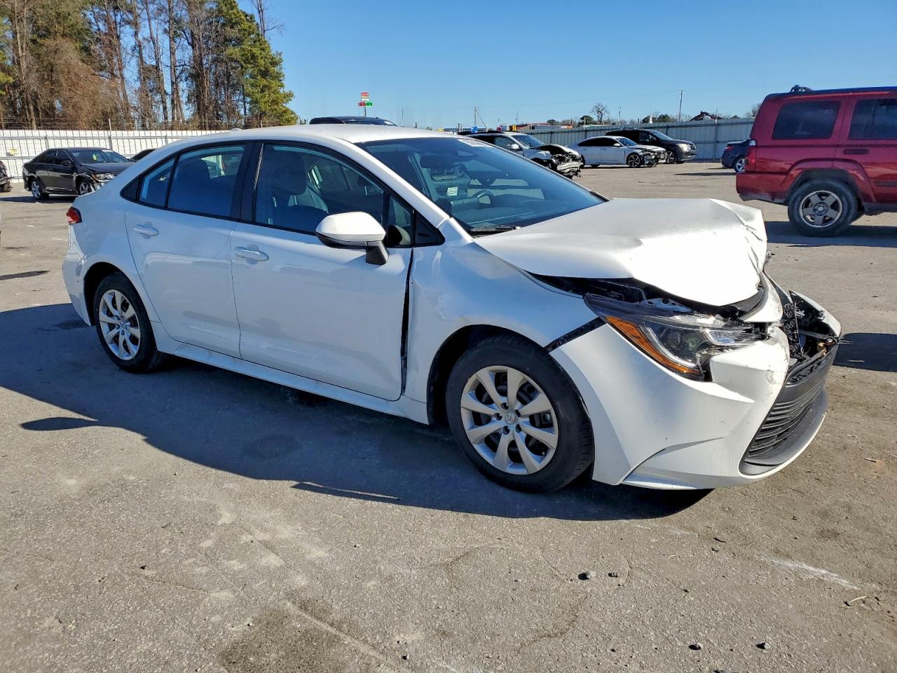 2024 TOYOTA COROLLA LE photo 4
