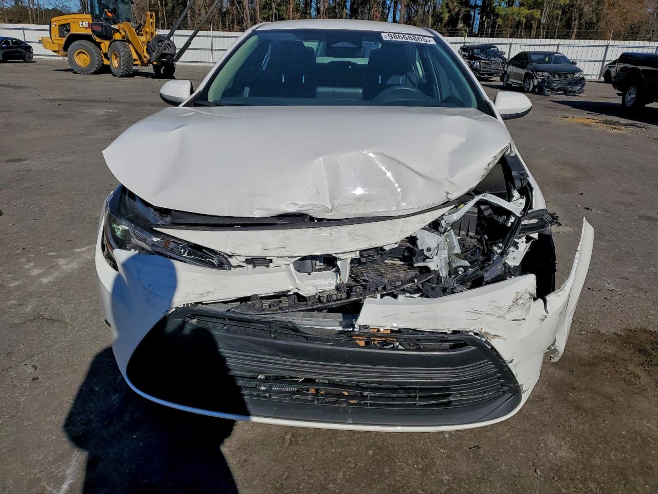 2024 TOYOTA COROLLA LE photo 5