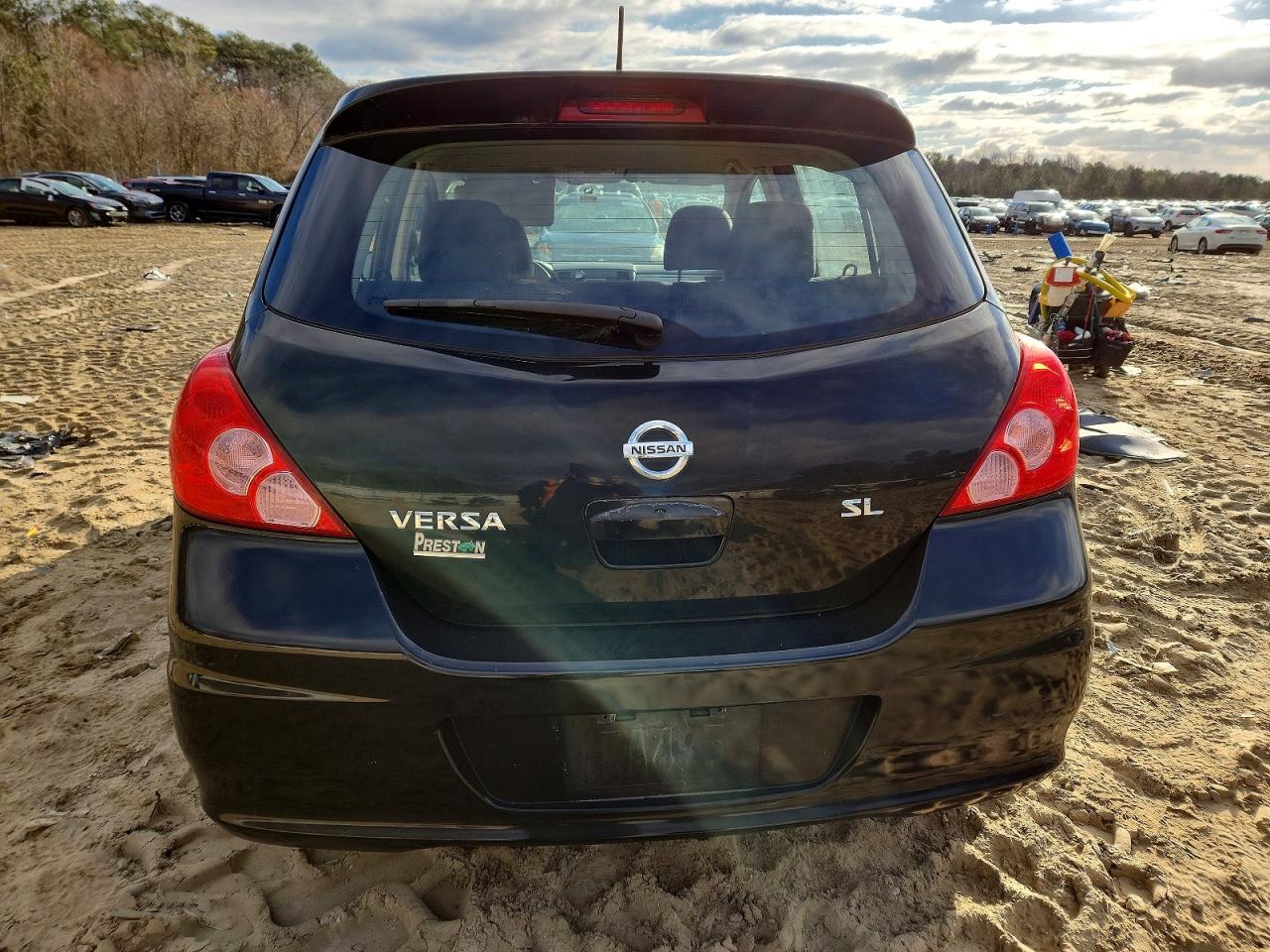 2012 NISSAN VERSA photo 6