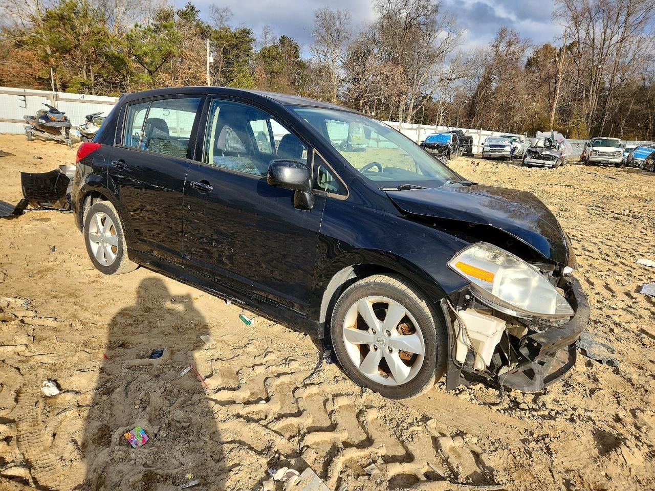 2012 NISSAN VERSA photo 4