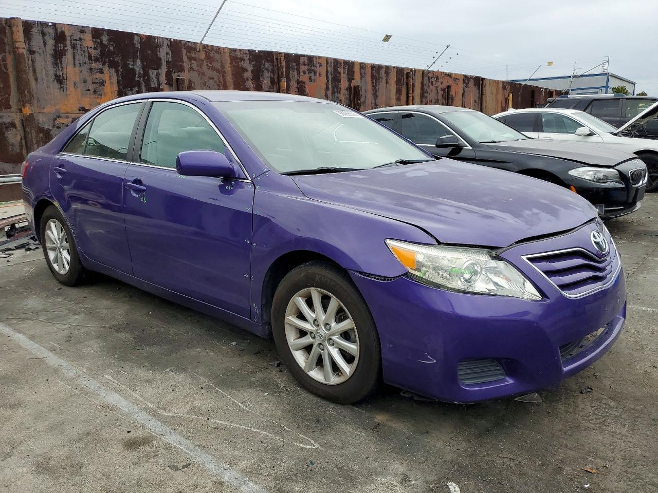 2010 TOYOTA CAMRY BASE photo 4