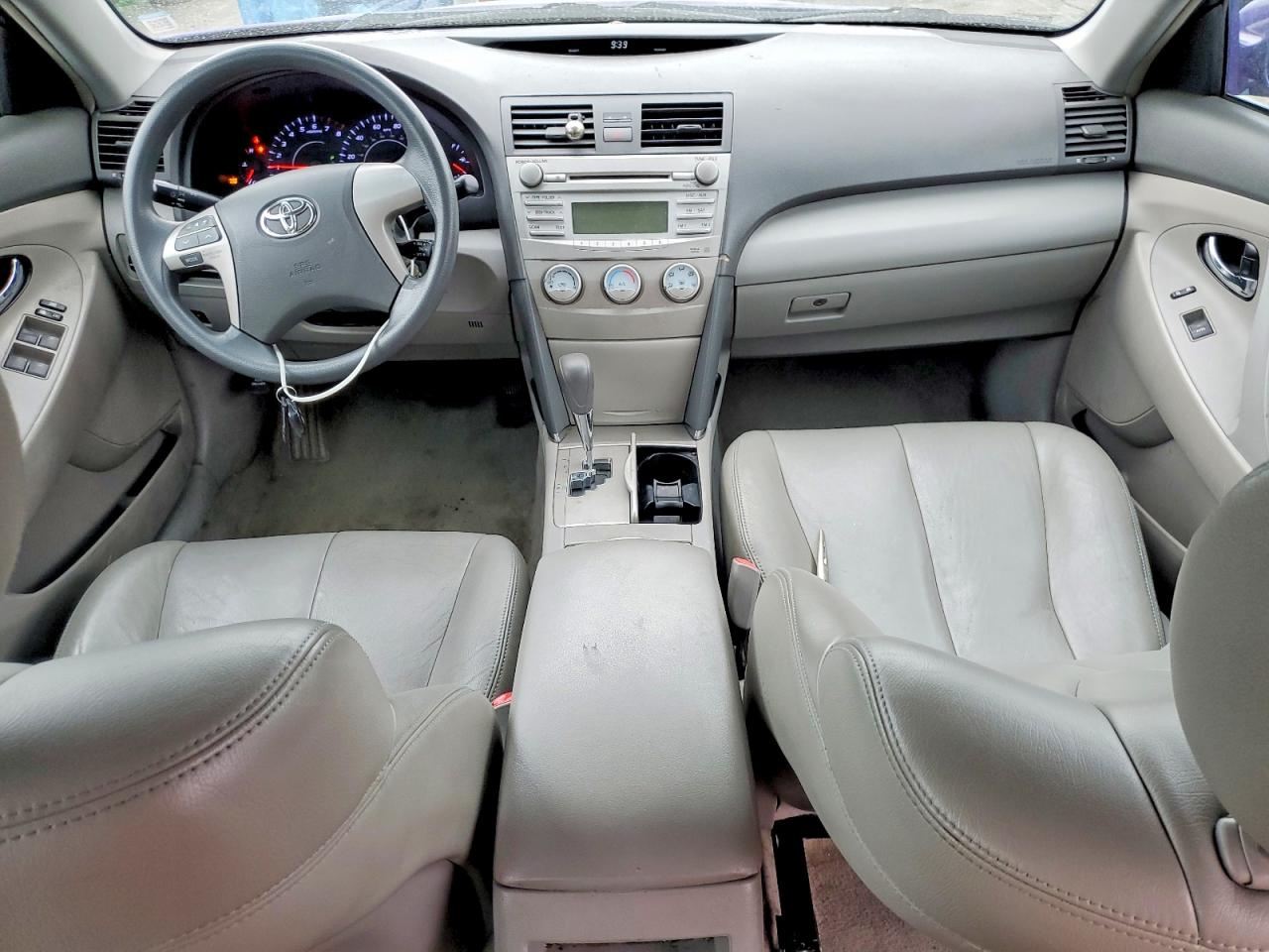 2010 TOYOTA CAMRY BASE photo 8