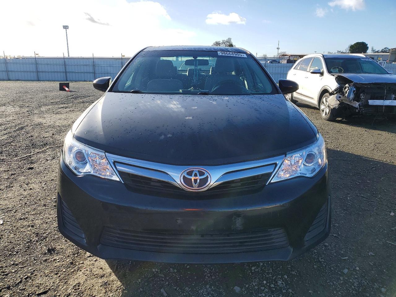 2014 TOYOTA CAMRY L photo 5