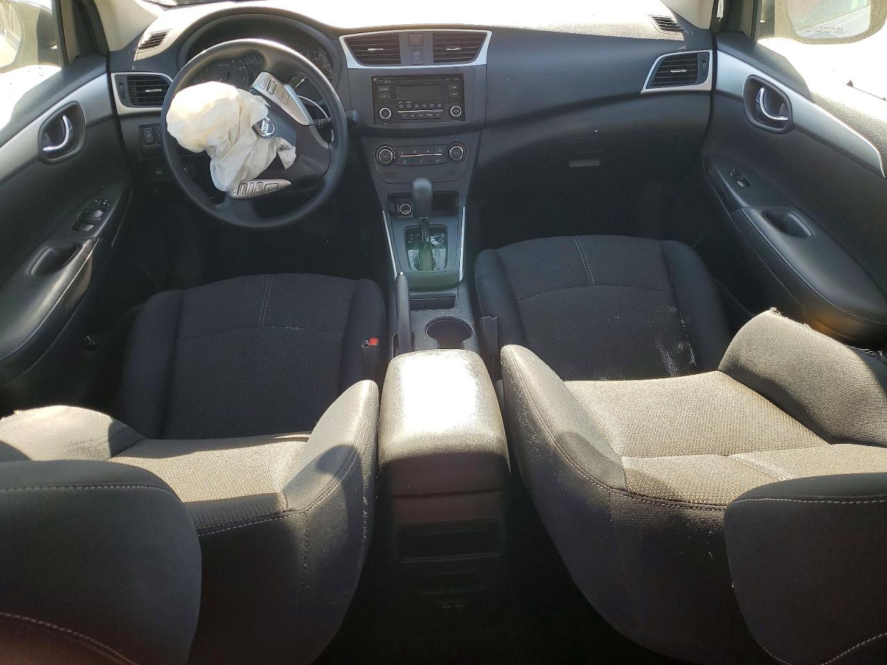 2017 NISSAN SENTRA S photo 8