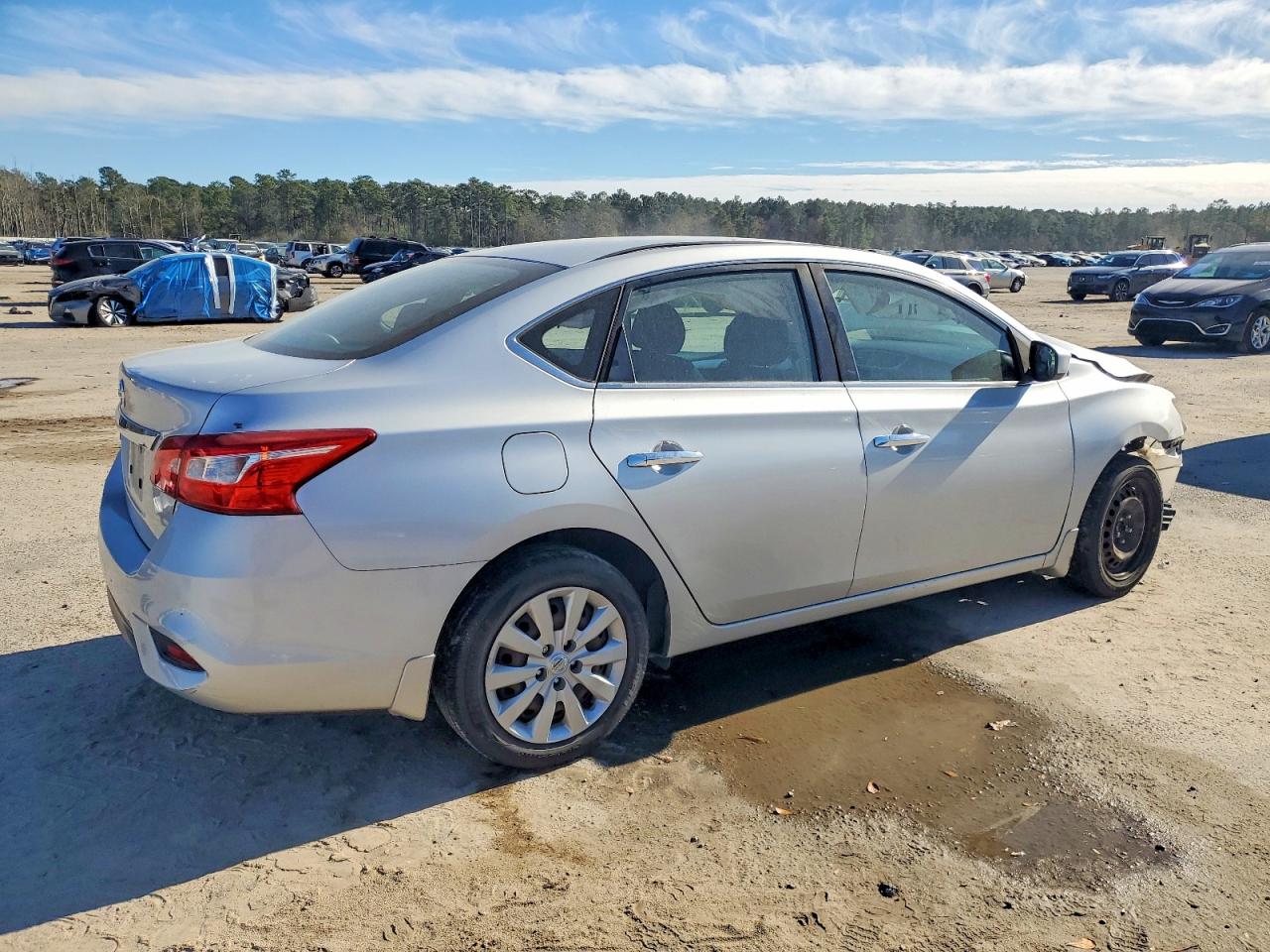 2017 NISSAN SENTRA S photo 3