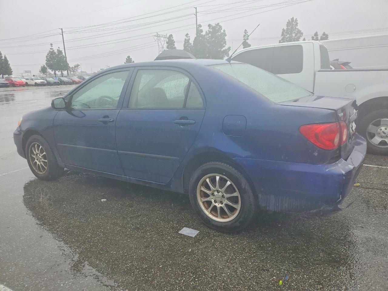 2007 TOYOTA COROLLA CE photo 2