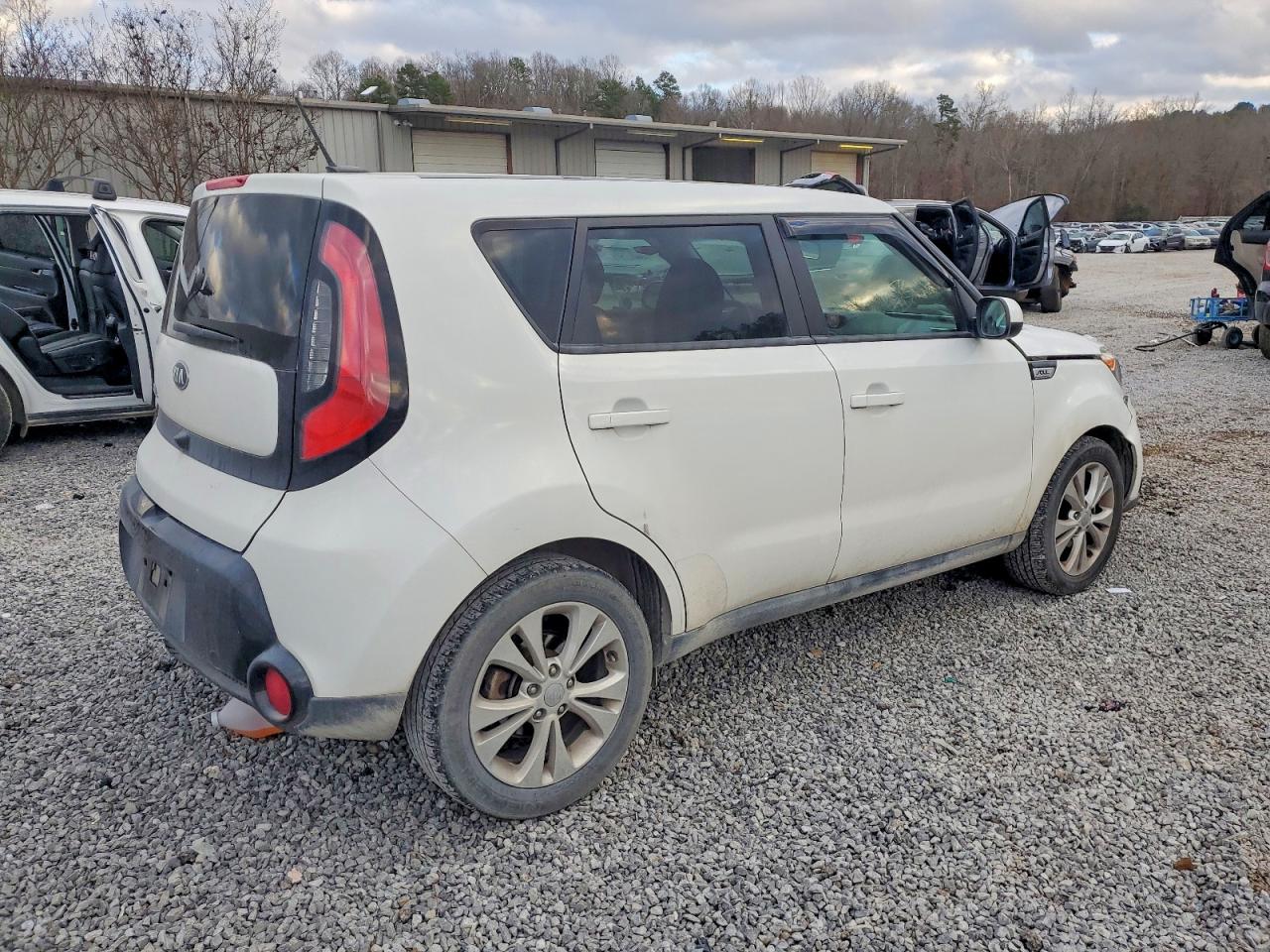 2016 KIA SOUL + photo 3