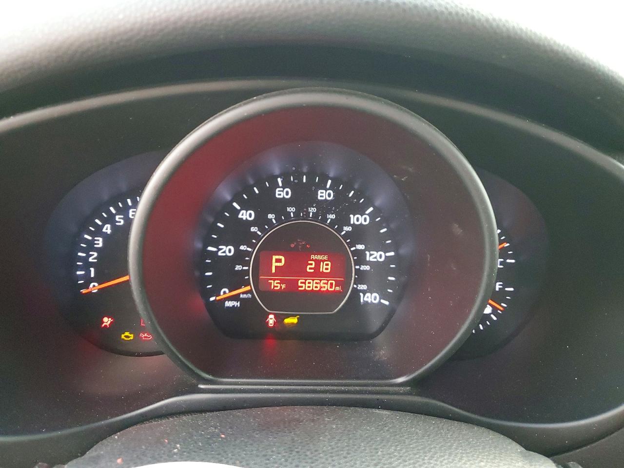 2016 KIA SOUL + photo 9