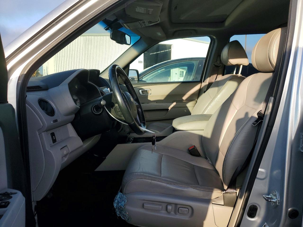 2012 HONDA PILOT EXL photo 7