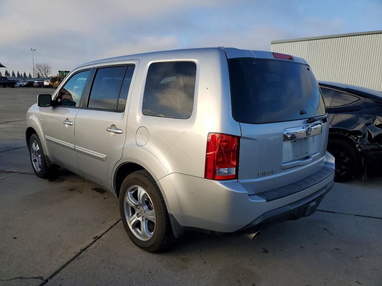 2012 HONDA PILOT EXL photo 2