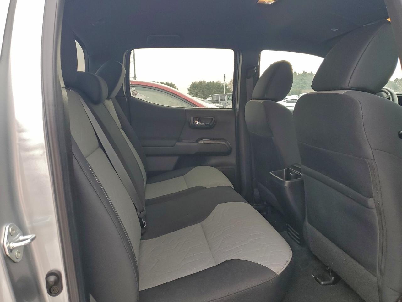 2022 TOYOTA TACOMA DOUBLE CAB photo 10