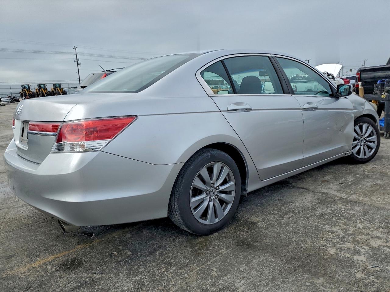 2011 HONDA ACCORD EX photo 3