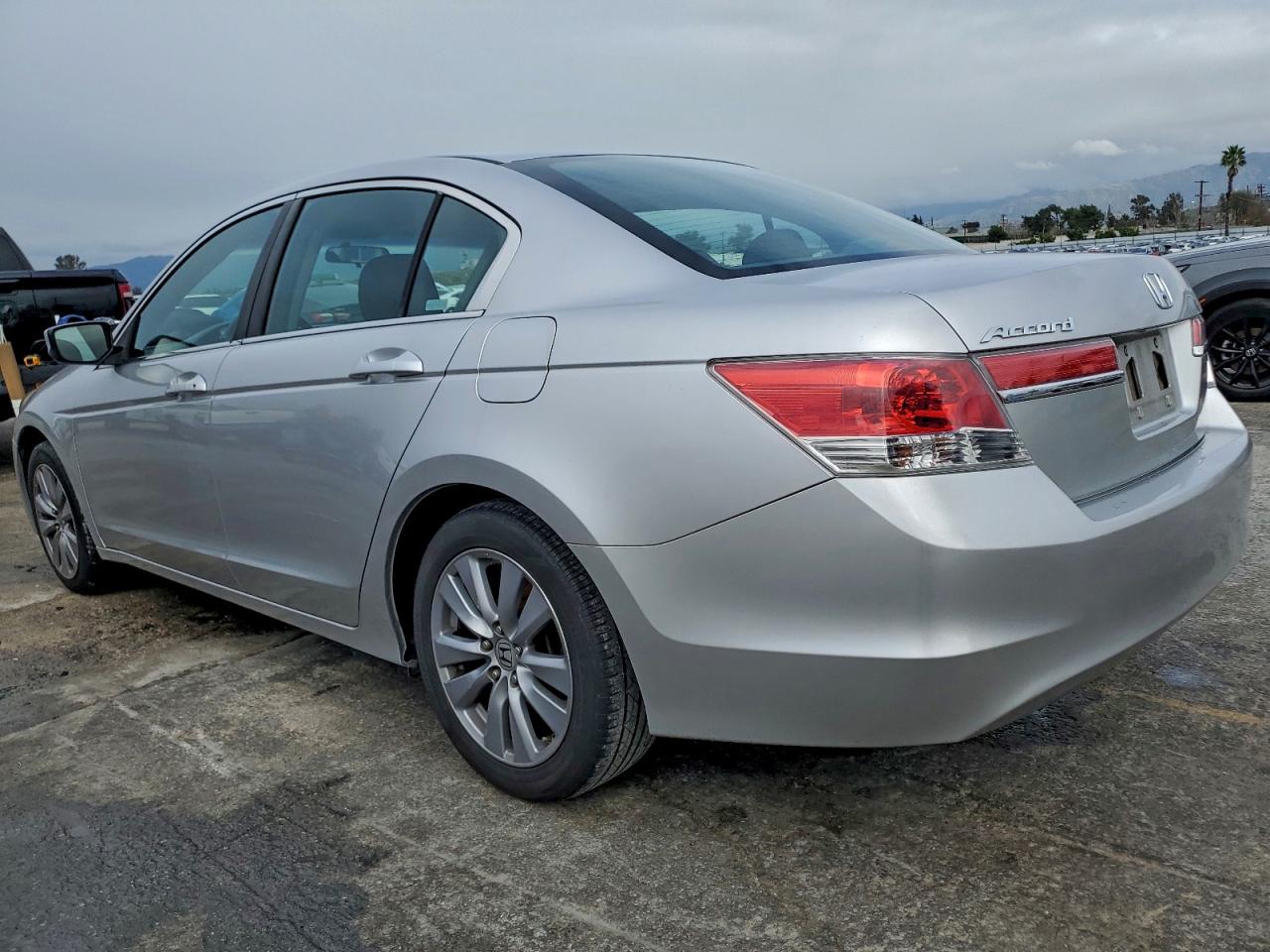 2011 HONDA ACCORD EX photo 2