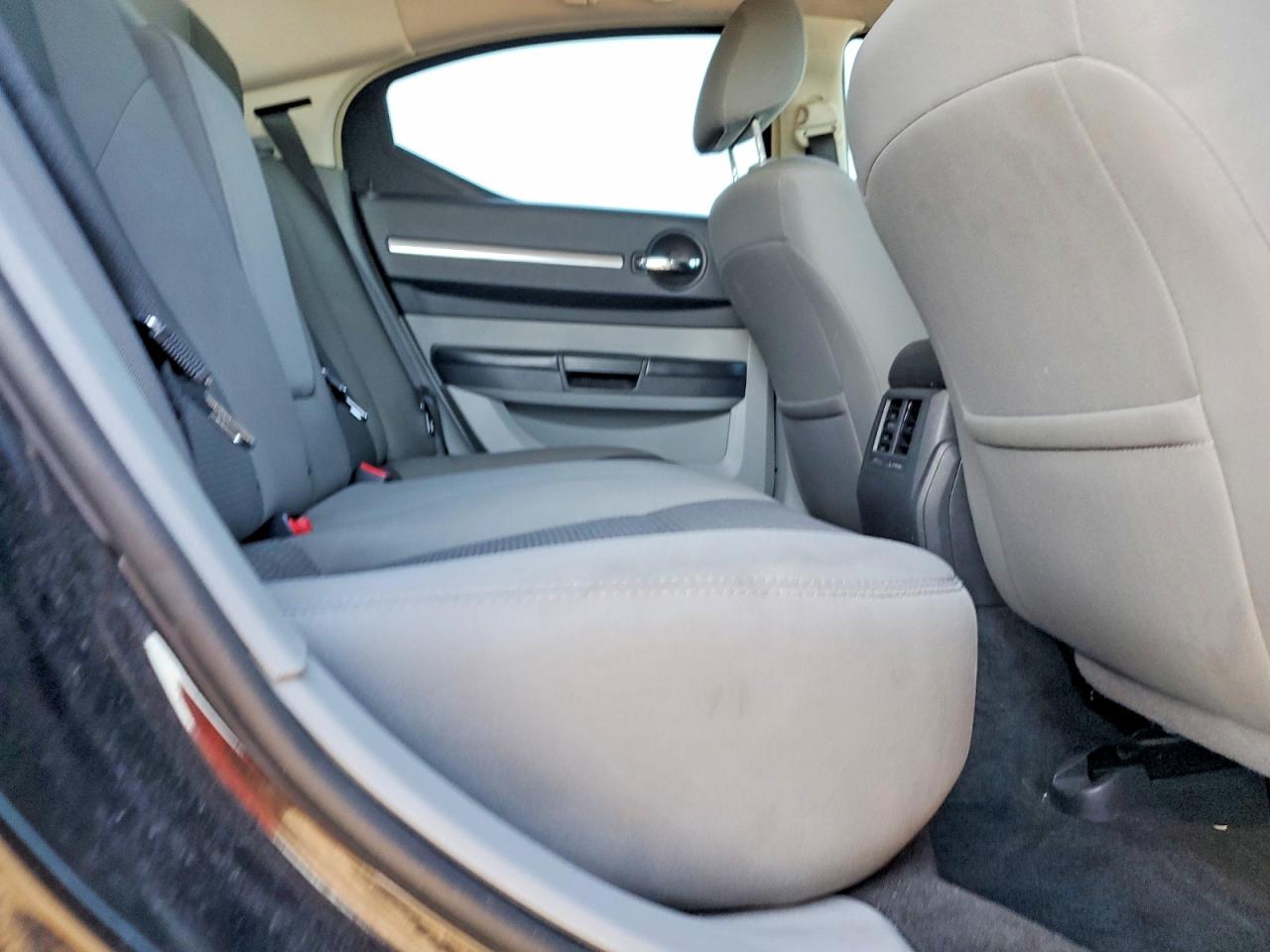 2010 DODGE CHARGER SXT photo 10