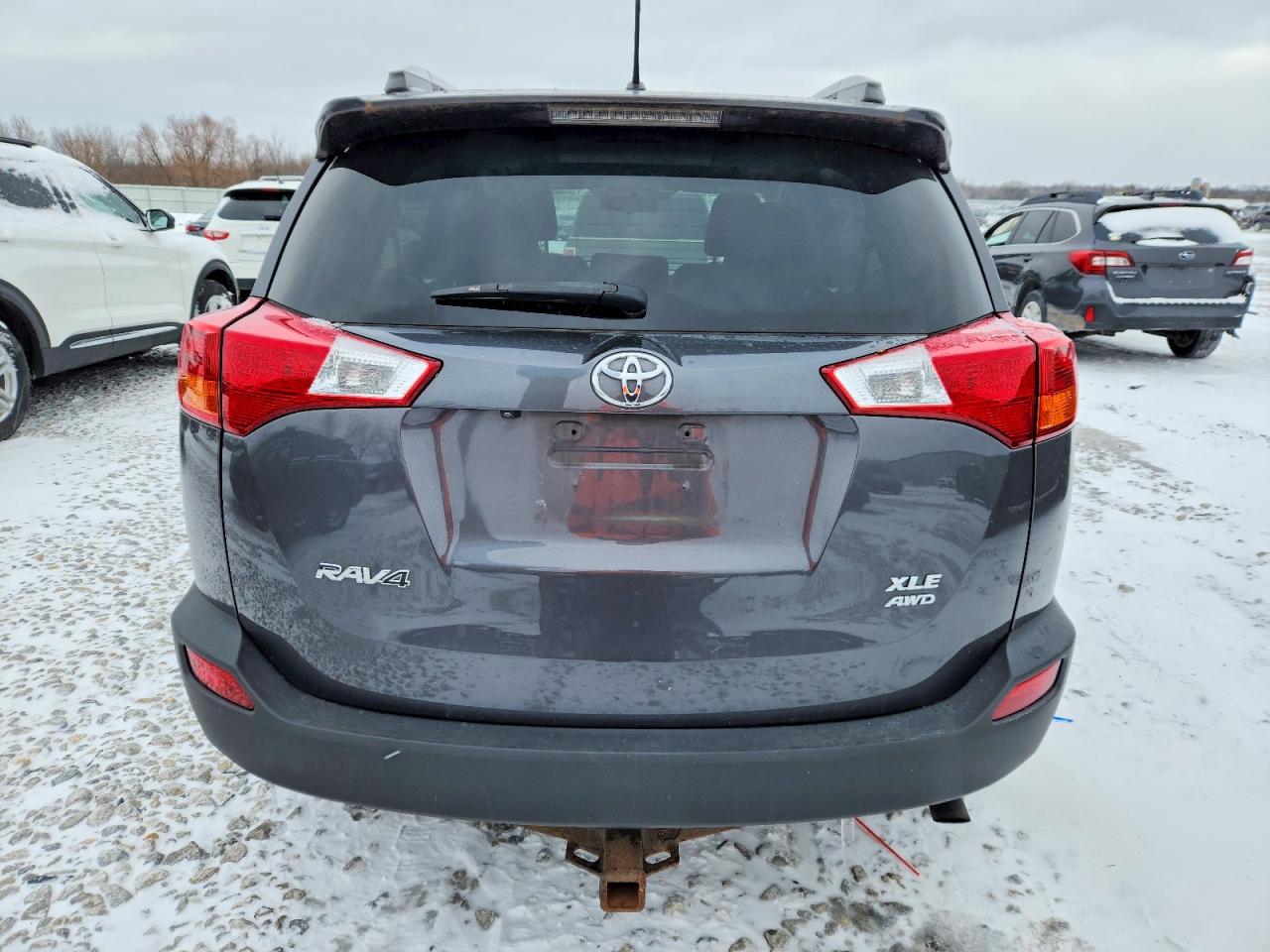 2013 TOYOTA RAV4 XLE photo 6
