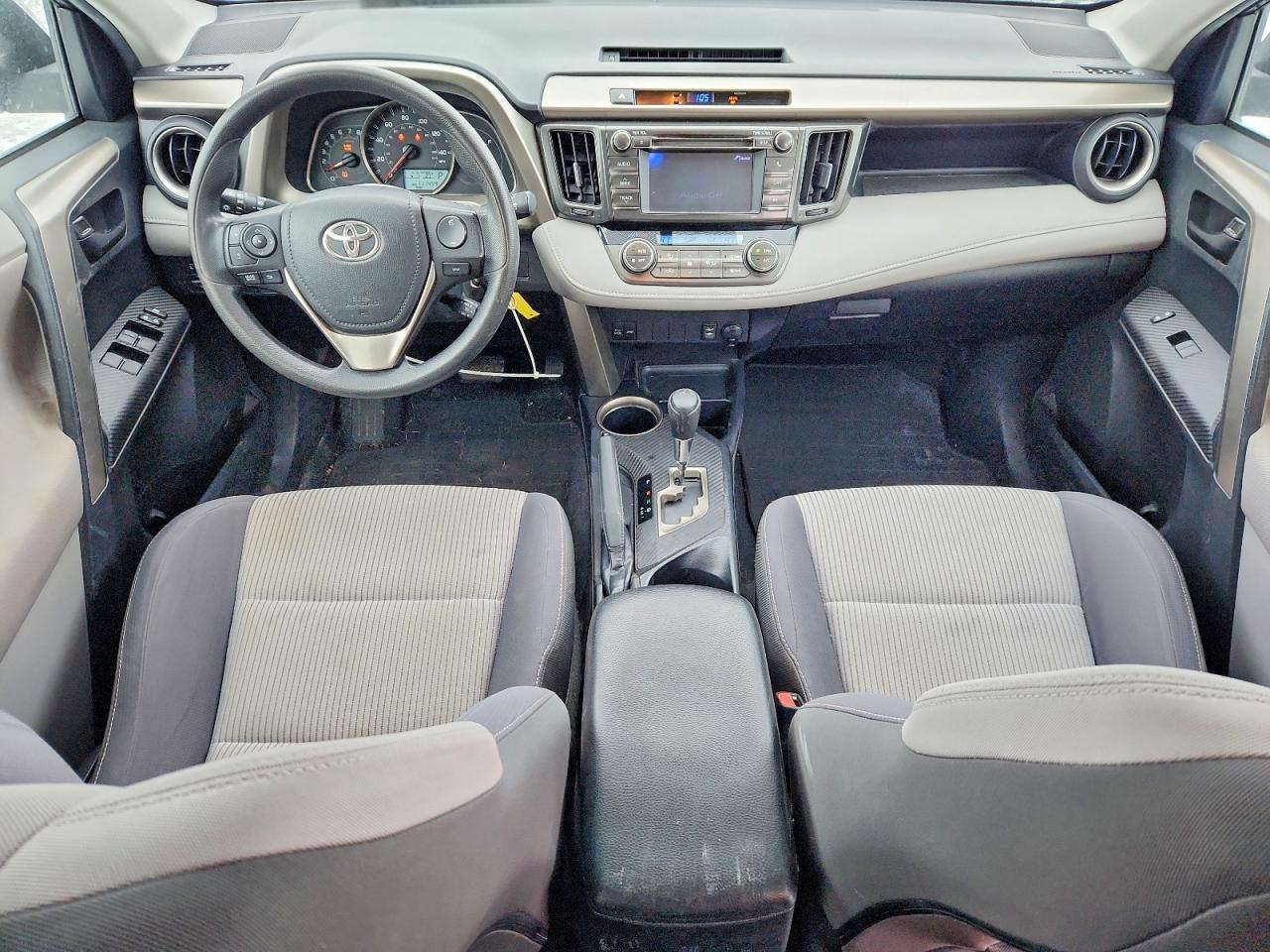 2013 TOYOTA RAV4 XLE photo 8