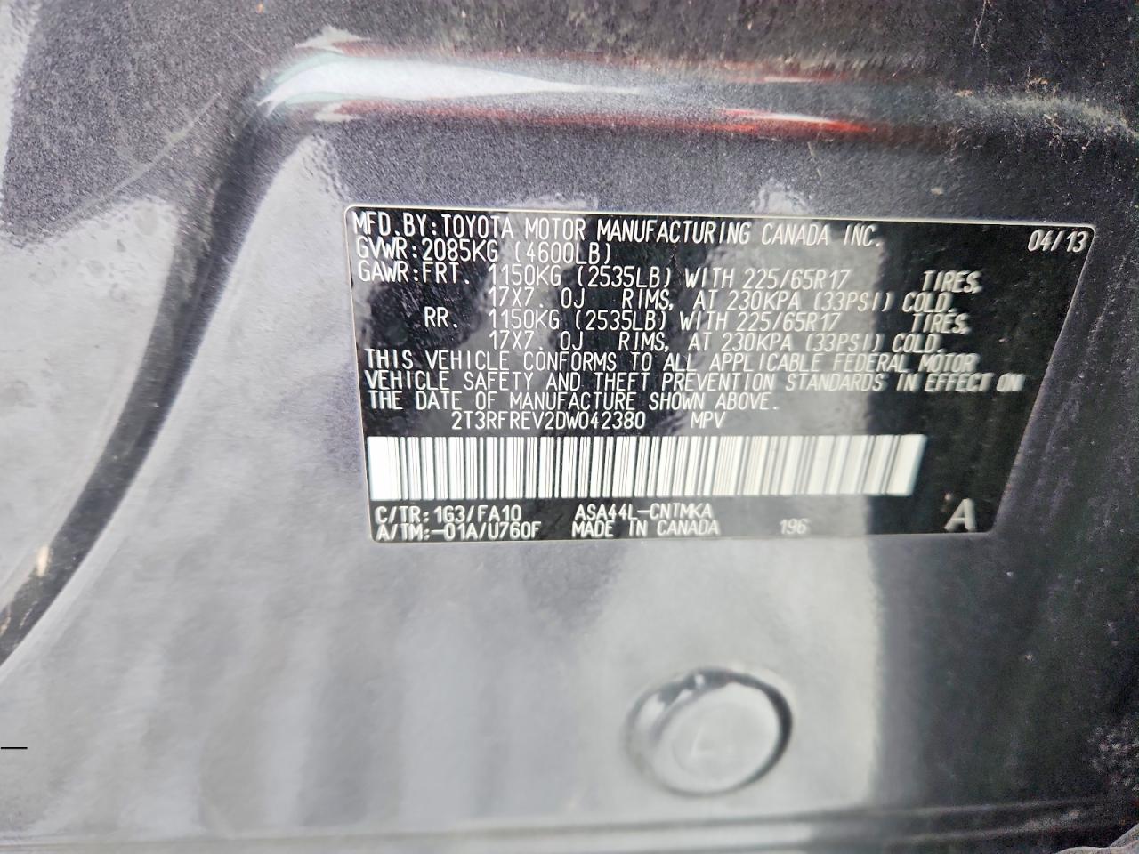 2013 TOYOTA RAV4 XLE photo 12