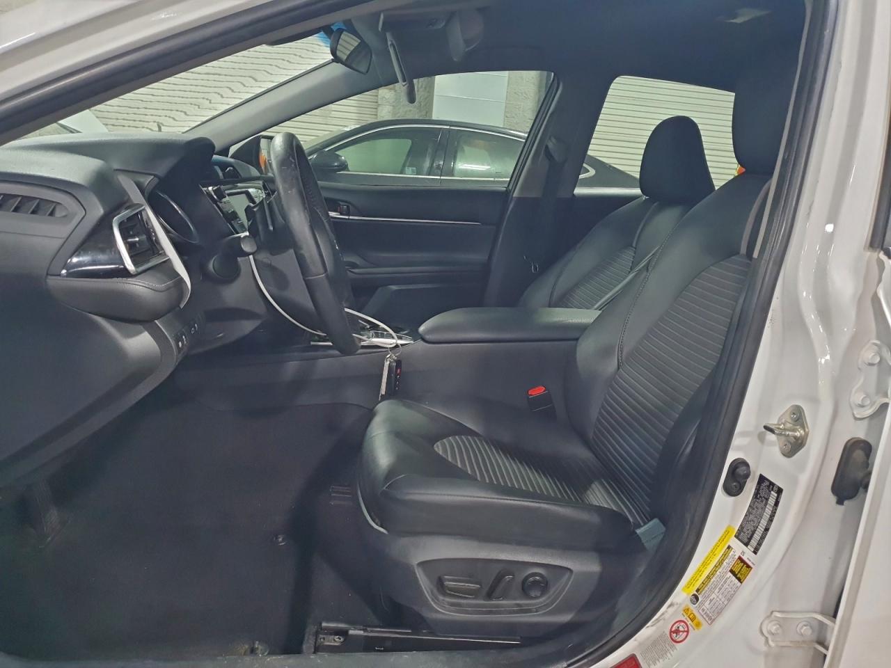 2018 TOYOTA CAMRY HYBRID photo 7