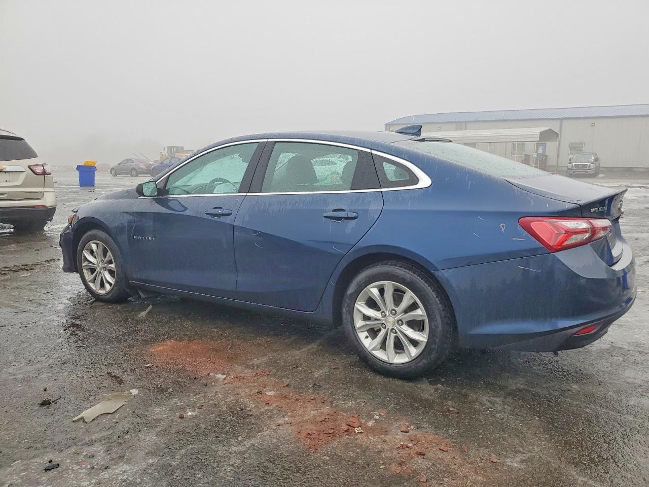 2022 CHEVROLET MALIBU LT photo 3